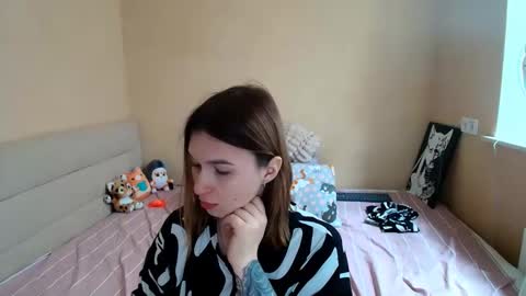 liliawoolf online show from 09.29.25