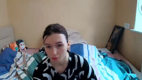 liliawoolf online show from 10.12.25