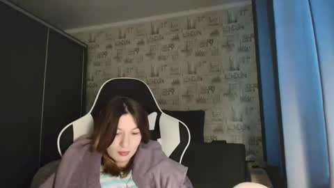 liliawoolf online show from 01.15.26