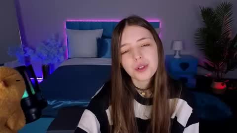 Lili Bakery online show from 11.14.25