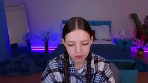 Snapshot of lilibakery chatting on 06.05.26 Lili Bakery online show from 06.05.26