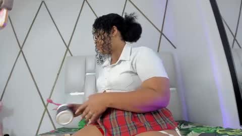 Snapshot of lilicameron_ chatting on 04.30.26 LIli cameron online show from 04.30.26