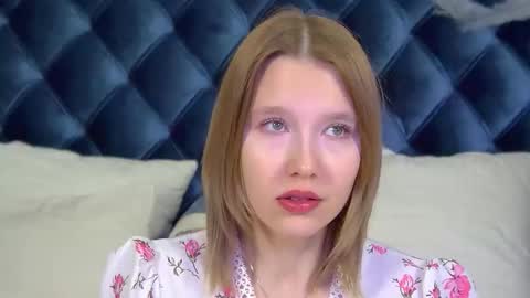 LiliLinn online show from 11.03.25