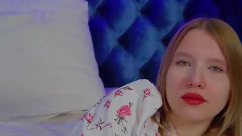 LiliLinn online show from 11.18.25