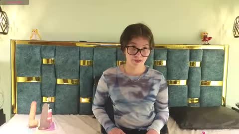 lilimini online show from 02.25.25