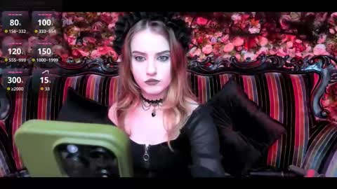 lilit_el_ online show from 10.26.25