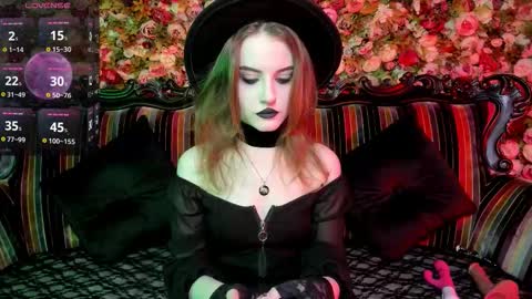 lilit_el_ online show from 12.19.25