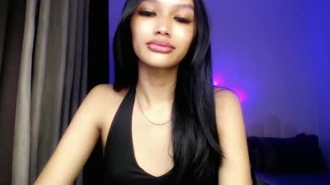 Snapshot of lilit_sensual chatting on 04.27.26 Chloe online show from 04.27.26
