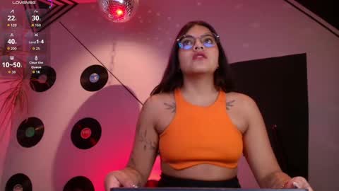 Lilith and Khloe  online show from 09.20.25