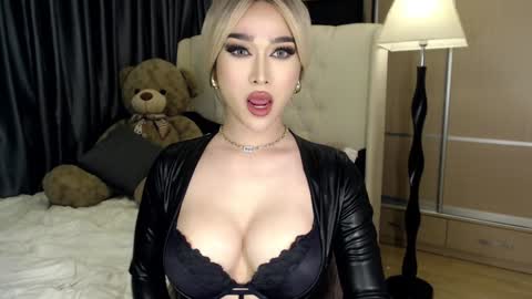 Snapshot of lilith_mazikeen69 chatting on 12.05.24 QUEEN LILITH BORBON online show from 12.05.24