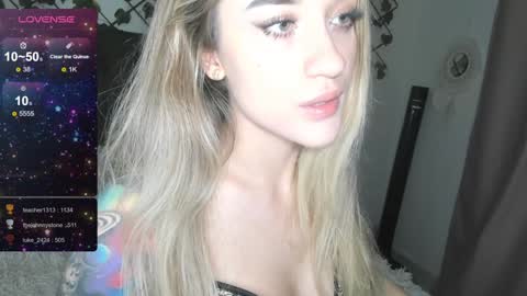 Snapshot of lilith_parker chatting on 12.04.24 Lilith Parker online show from 12.04.24