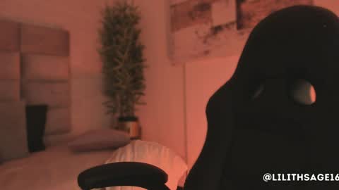 lilith_sage_ online show from 03.31.26