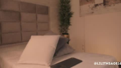 lilith_sage_ online show from 04.18.26