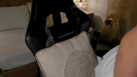 Snapshot of lilith_visser chatting on 02.19.26 L I L I online show from 02.19.26