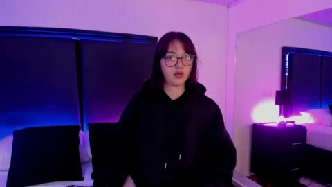 LilithBluum  online show from 04.10.26