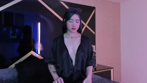 Snapshot of lilithcary chatting on 01.12.25 Lilith online show from 01.12.25