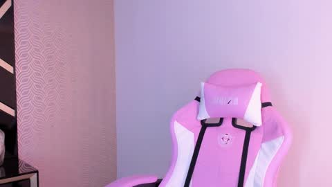 Snapshot of lilithcary chatting on 02.12.25 Lilith online show from 02.12.25