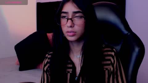 Snapshot of lilithcollins chatting on 10.17.25 LILIKTH   online show from 10.17.25