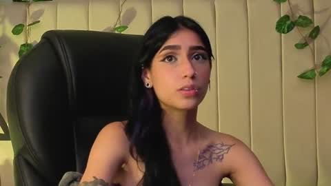 Snapshot of lilithcollins chatting on 07.31.26 LILIKTH online show from 07.31.26