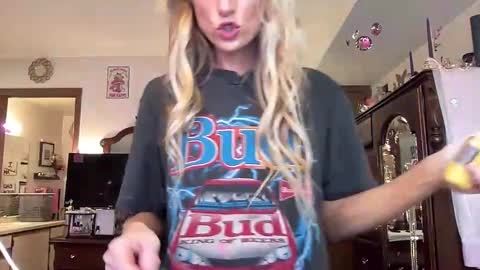 Lilithohfish online show from 05.17.26