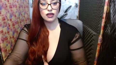 LILITHSERENDIPITY online show from 12.15.25