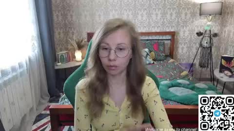 Snapshot of lill_mary chatting on 05.19.26 Maria online show from 05.19.26