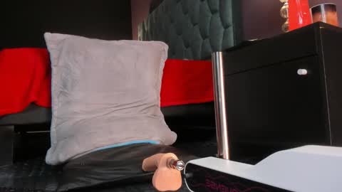 lilla_rossy online show from 01.05.26