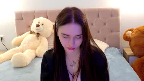 Snapshot of lilliana_moon chatting on 03.13.26 lilliana_moon online show from 03.13.26