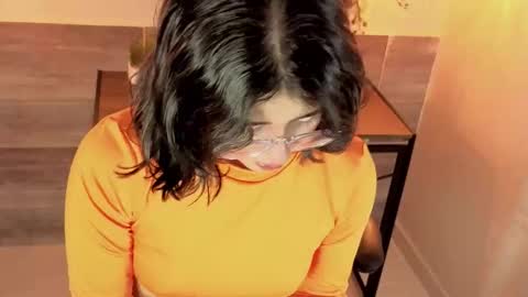 Snapshot of lillianderson chatting on 10.11.25 lillianderson - Next stream start at 0700hs GTM-3 online show from 10.11.25