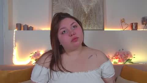 LillianHaig online show from 02.17.25