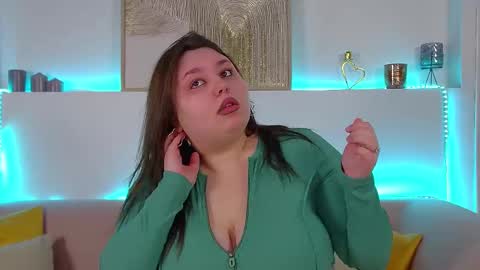 LillianHaig online show from 03.08.25