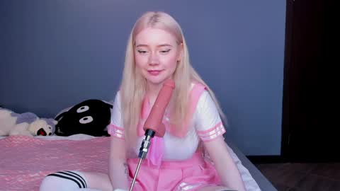 Snapshot of lillie_berry chatting on 05.07.26 lillie_berry online show from 05.07.26