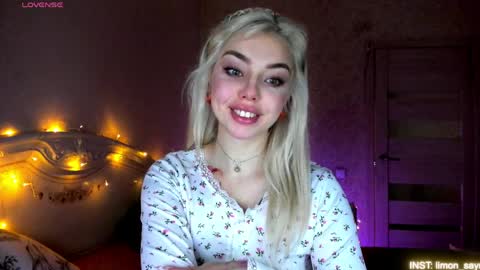 LilliMoore online show from 04.05.26