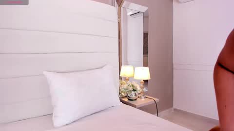 Lizeth follow me in my igimlilycute 3 online show from 02.25.25