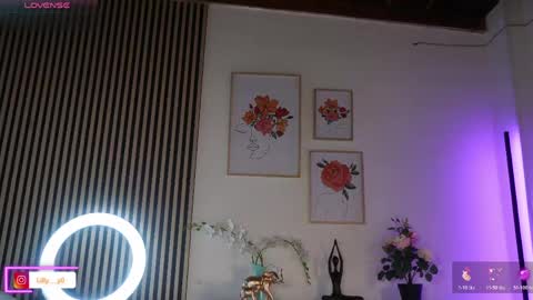 Snapshot of lilly_dollss chatting on 05.03.26 Sofia online show from 05.03.26