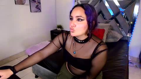 Snapshot of lilly_foxxy chatting on 06.30.26 online show from 06.30.26