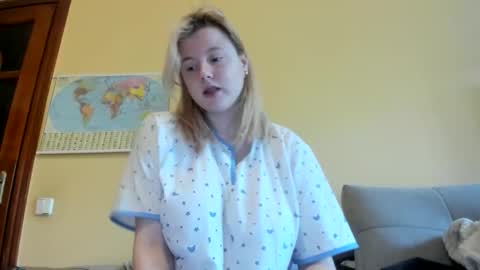 Lilly Depp online show from 10.23.25