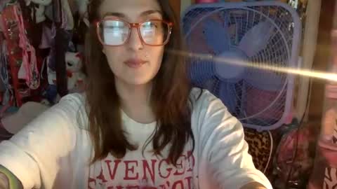 Snapshot of lillylushabae chatting on 11.05.25 hi guys im back on here 3 online show from 11.05.25