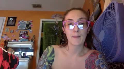 hi guys im back on here 3 online show from 02.08.26