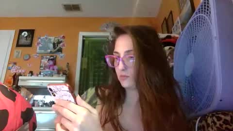 hi guys im back on here 3 online show from 02.21.26