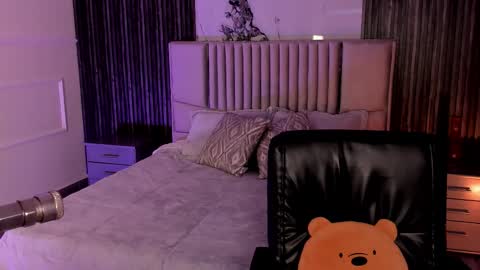 Lilly Ortiz online show from 02.16.26