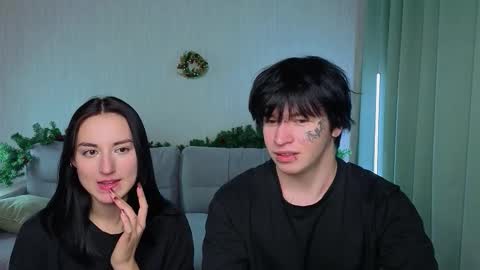 Kris Lilo online show from 12.04.25