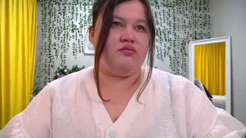 Snapshot of lilolewins chatting on 12.24.24 LiloLewins online show from 12.24.24