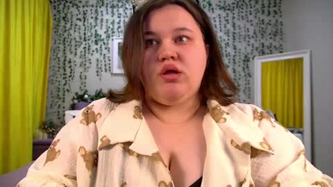 Snapshot of lilolewins chatting on 01.06.25 LiloLewins online show from 01.06.25