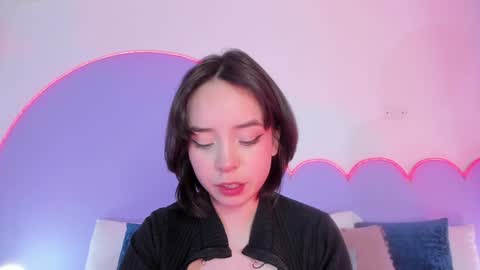 Lilou online show from 01.16.25