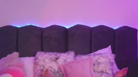 Lilou online show from 02.28.26