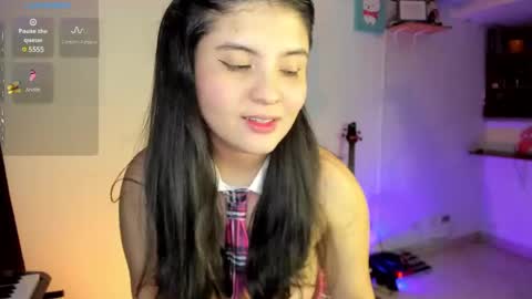 Carolina  online show from 02.17.25