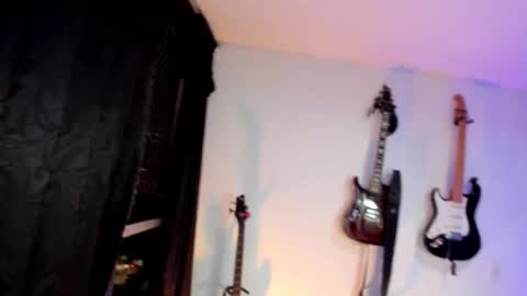 Carolina  online show from 02.23.25