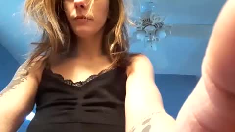 lilsirens11ut online show from 12.04.25