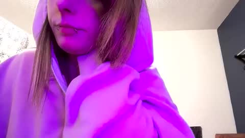 lilsirens11ut online show from 12.13.25